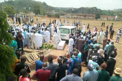 Sympathisers Defied Social distancing Rule at Abba Kyari's Burial Photo