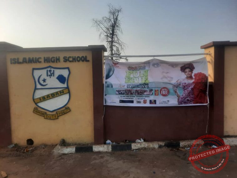 the front gate of islamic high school bashorun ibadan the venueof thee stampede