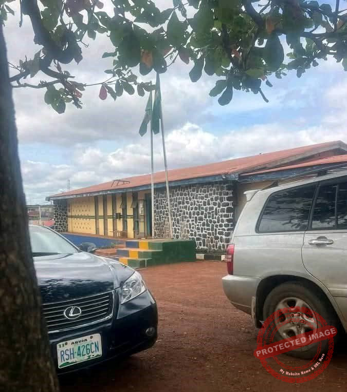 Lagos Thief Demands ₦50,000 Ransom for Stolen Phone — Then Agrees to Collect “Opueh” from Broke Victim